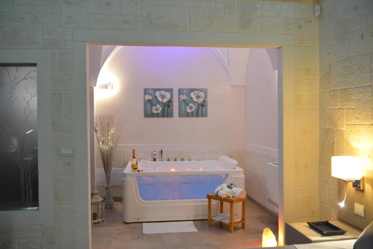 Suite Laurel Spa Con Idromassaggio Fasano Exterior photo