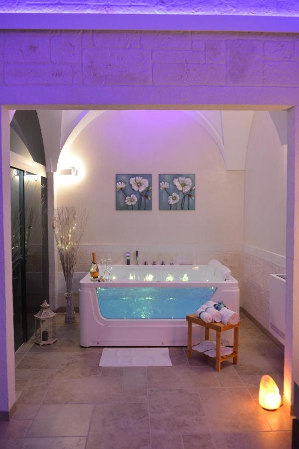 Suite Laurel Spa Con Idromassaggio Fasano Exterior photo
